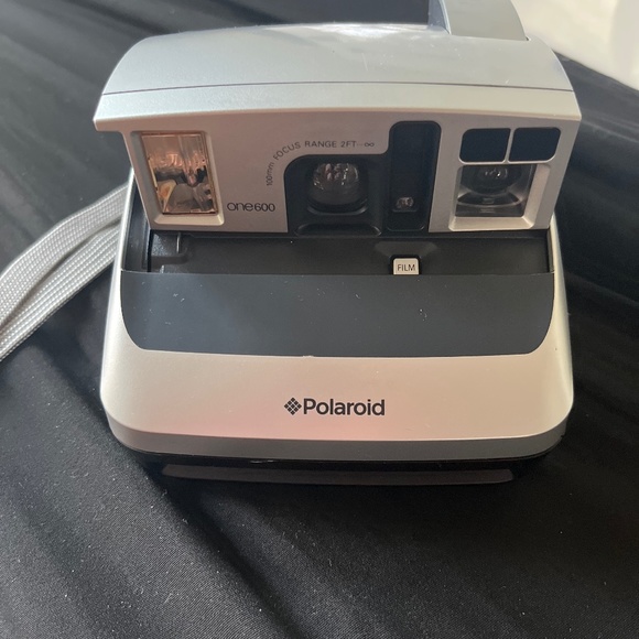 Polaroid One 600 camera